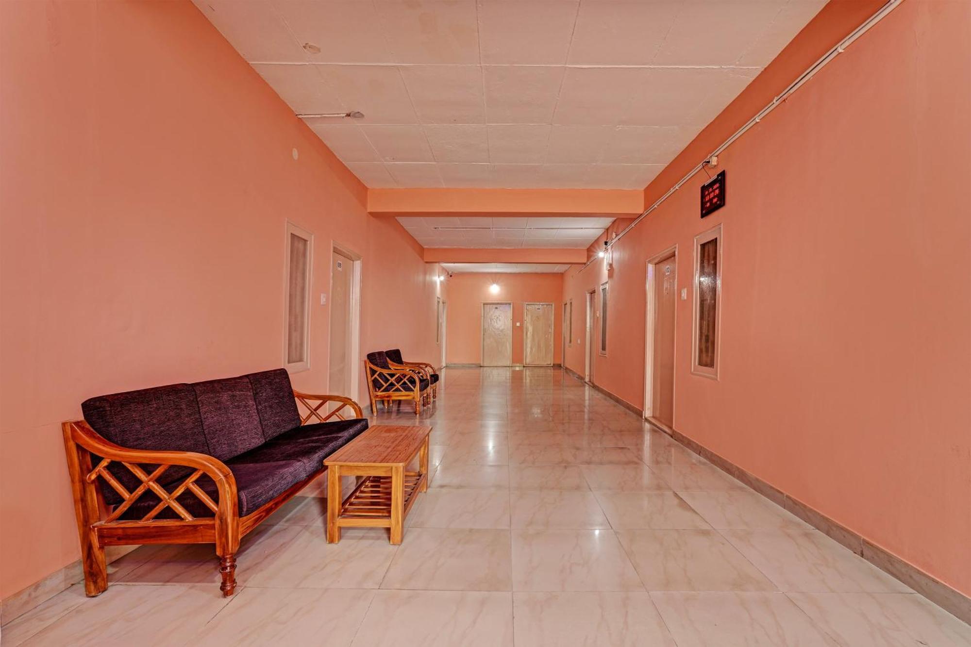 Super Collection O Druvi Corporate Hotel Kammasandra Екстериор снимка